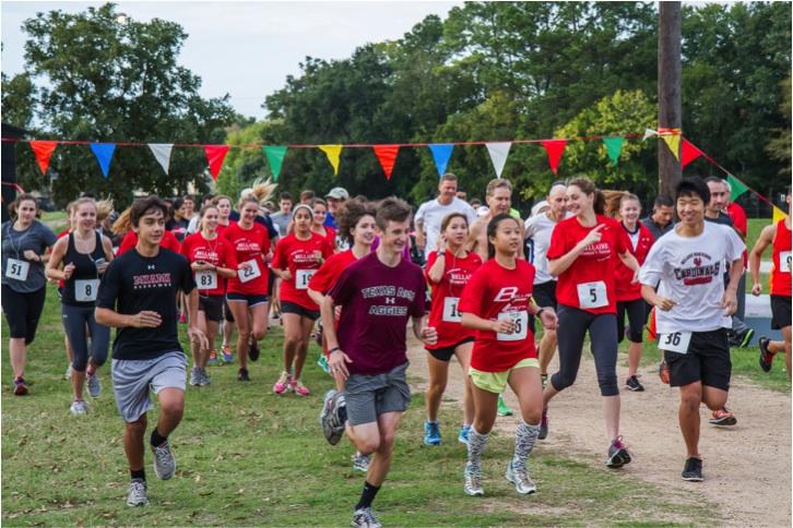 Hundreds participated in the 14k fundraiser run.