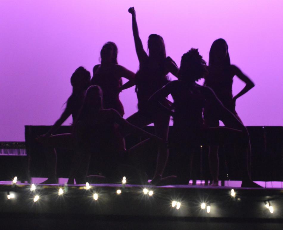 Belles Shine in “Great Gatsby” Themed Spring Show
