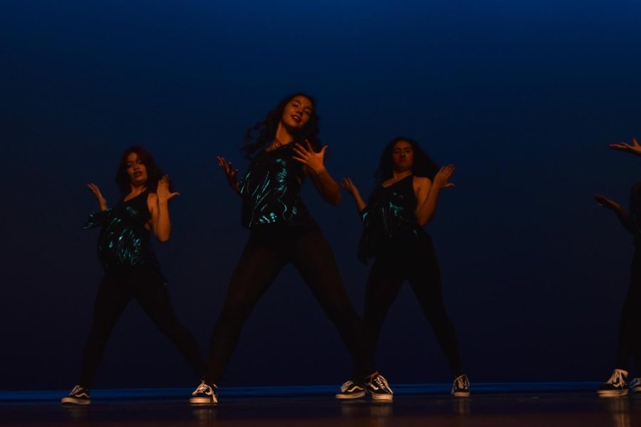 Senior Isabelle Ajdiou, eMotions hip hop president, dances to a mixed medley, which includes Get Into It (Yuh) by Doja Cat. Her and other officers have been choreographing these dances since the start of the year.