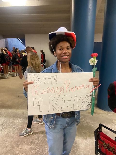 Marcus Richardson markets his run for homecoming king at the football teams first winning game. This isn’t his first rodeo for homecoming king - he won at his middle school 4 years ago.