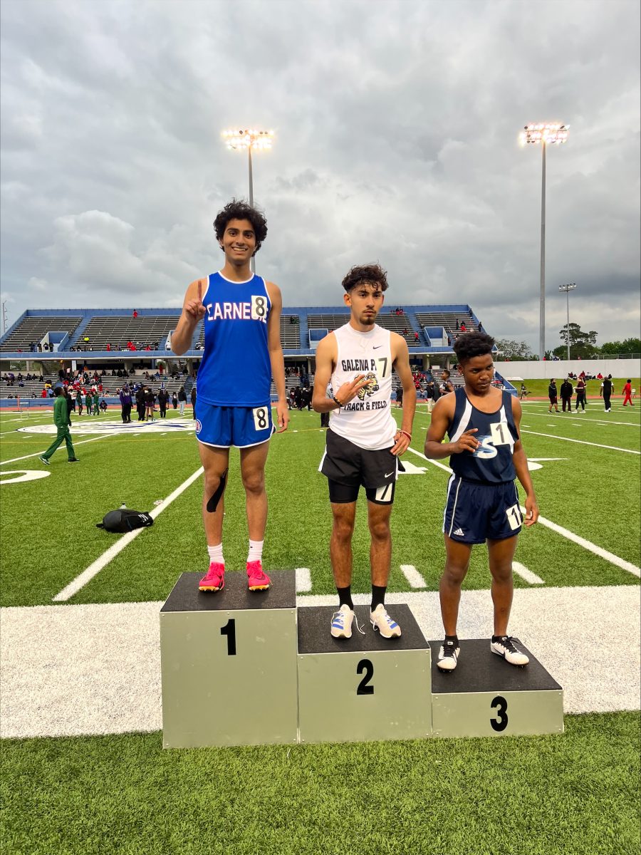 Esaam+Zaman+gets+first+place+in+his+track+competition+as+a+sophomore+at+Carnegie+Vanguard.+Zaman+hopes+his+transfer+to+Bellaire+will+give+him+more+time+to+participate+in+track+and+field+and+cross+country.