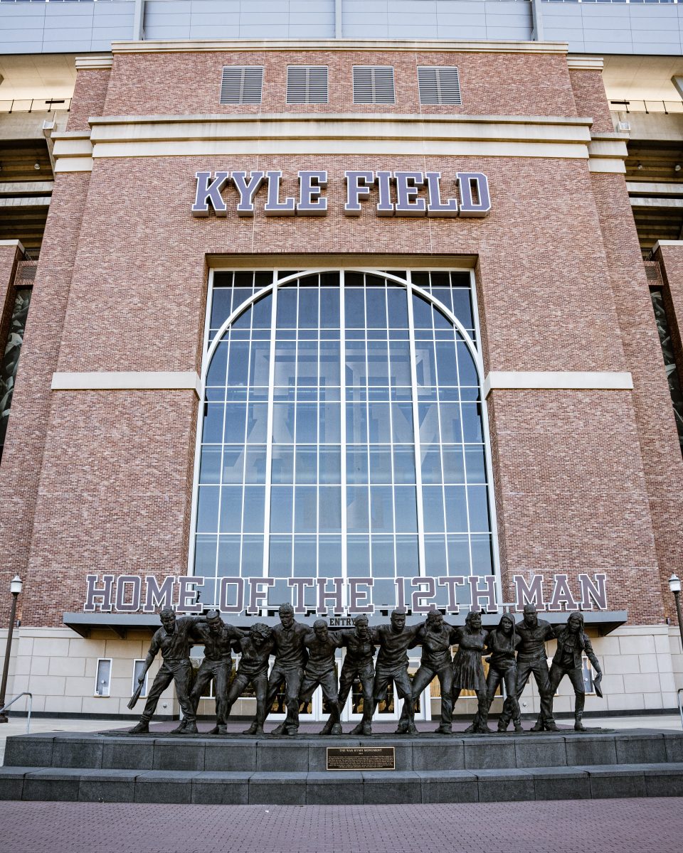 The+12th+Man+statue+in+front+of+Texas+A%26M+Universitys+Kyle+Field%2C+a+statue+that+represents+the+12th+man+on+the+field%2C+a+hopeful+comeback.