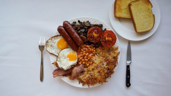 The full English breakfast is a staple traditional meal in parts of Europe such as the U.K. and Ireland. Since it is a very hearty meal, it gives people a good start to their day.