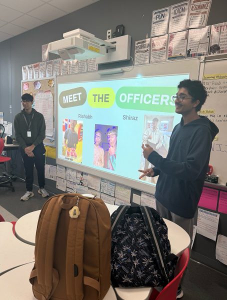 Sophomore and Co-Presidents Shiraz Alapat, standing on the left, and Rishabh Thosani, on the right, introduce themselves at their first meeting of the school year. The Career Club’s next meeting is on Feb. 20.



