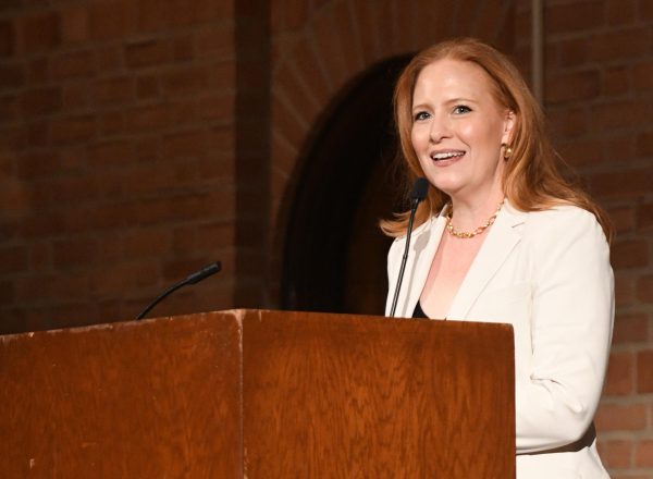 Lisa Falkenberg of the Houston Chronicle gives a closing lecture at the TAJE Workshop in Rice University’s Grand Hall on Sept. 6. Falkenberg has won three Pulitzer Prizes and sparked her journalism interest in a Texas classroom.